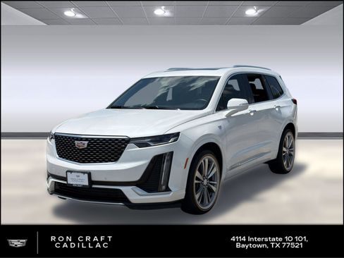 Used 2025 Cadillac XT6 Premium Luxury FWD image 1