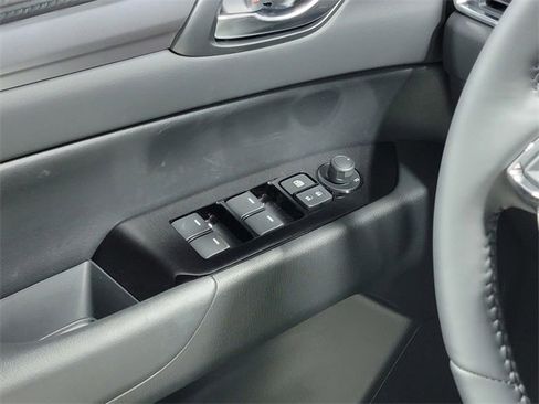 New 2025 MAZDA CX-5 AWD 2.5 S w/ Preferred Package image 24