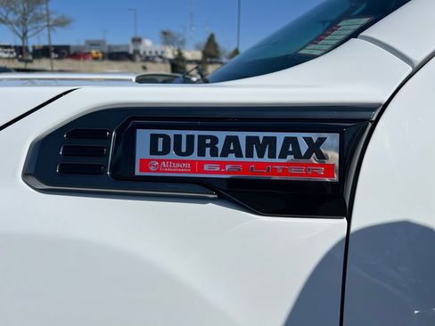 Used 2024 GMC Sierra 2500 AT4 w/ Technology Package image 16