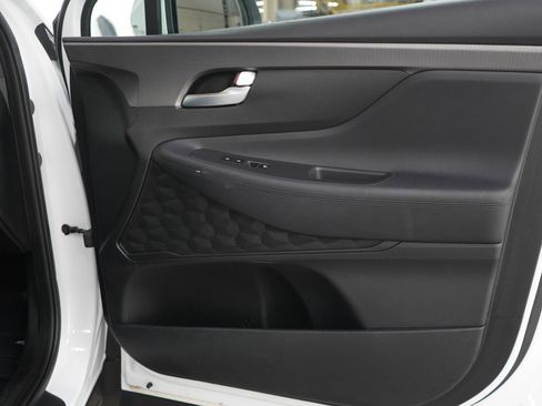 Used 2019 Hyundai Santa Fe SE w/ Cargo Package image 9