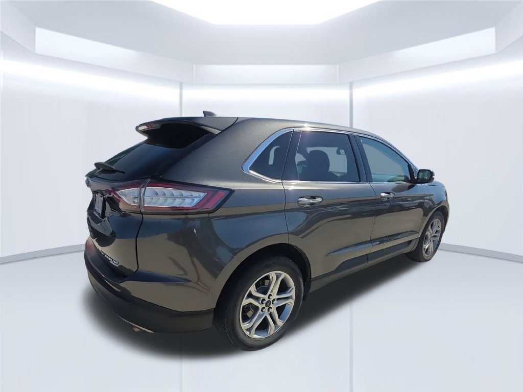 Used 2018 Ford Edge Titanium w/ Ford Safe & Smart Package AWD/4WD image 5