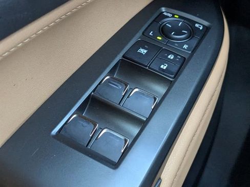 Used 2025 Lexus NX 250 FWD w/ Towing Package (2000 Lbs) image 24