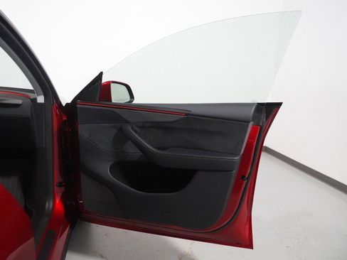 Used 2026 Tesla Model Y Long Range image 65