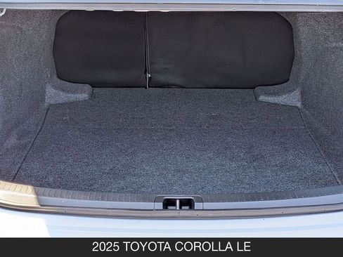 Used 2025 Toyota Corolla LE FWD image 20