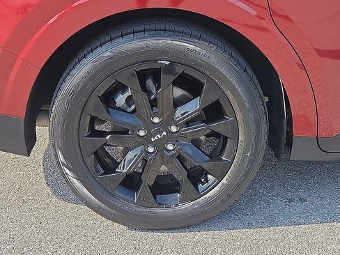 Used 2022 Kia Carnival SX Prestige FWD image 7