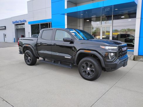 Used 2023 GMC Canyon Elevation AWD/4WD image 4