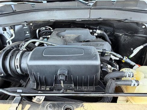 Used 2020 Ford Explorer XLT w/ Equipment Group 202A RWD image 35