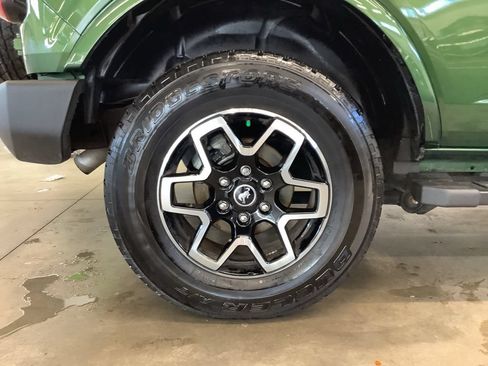 Used 2024 Ford Bronco Outer Banks AWD/4WD image 14