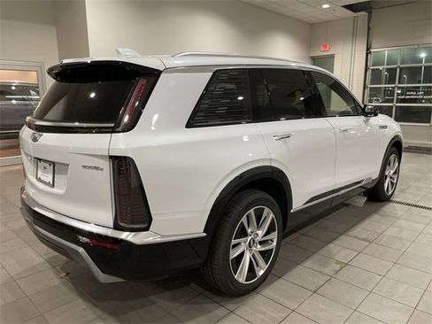 New 2026 Cadillac Vistiq Luxury image 6