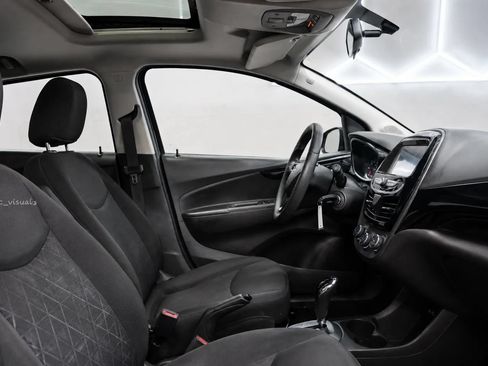 Used 2020 Chevrolet Spark LT FWD image 5