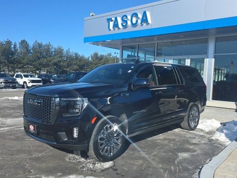 Used 2024 GMC Yukon XL Denali Ultimate image 3