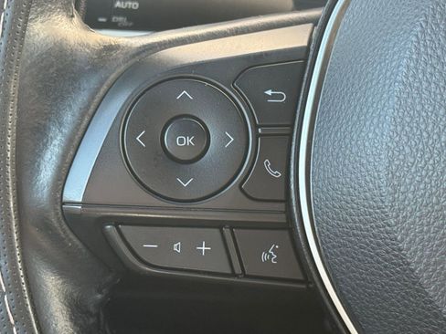 Certified 2023 Toyota Corolla SE image 17