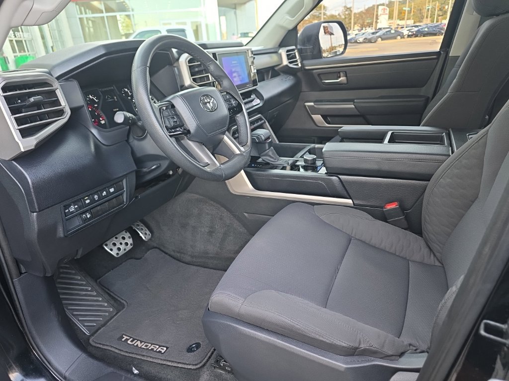 Used 2022 Toyota Tundra SR5 RWD image 9