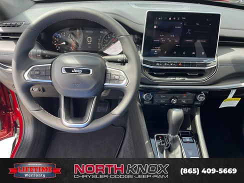 New 2026 Jeep Compass Latitude AWD/4WD image 7