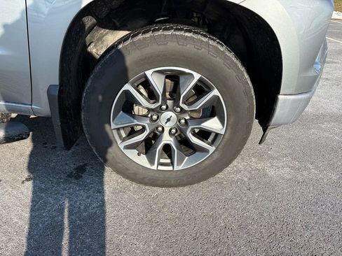 Used 2024 Chevrolet Silverado 1500 RST w/ Convenience Package II image 11