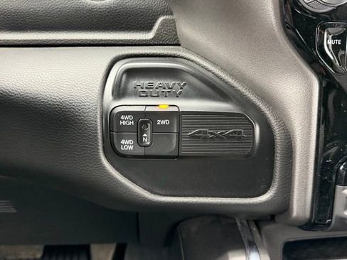 Used 2020 RAM 3500 Laramie image 31