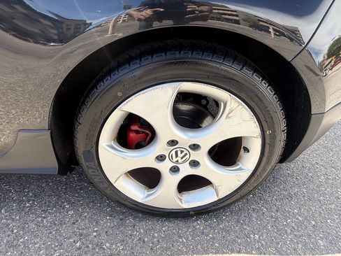 Used 2009 Volkswagen GTI 2-Door FWD image 12