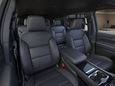 New 2026 Chevrolet Traverse LT w/ Driver Confidence Package FWD image 16