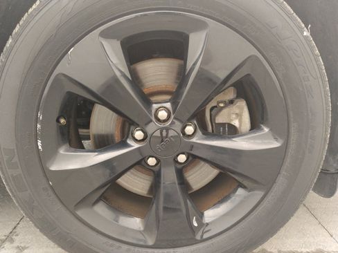 Used 2020 Jeep Cherokee Latitude Plus FWD image 31