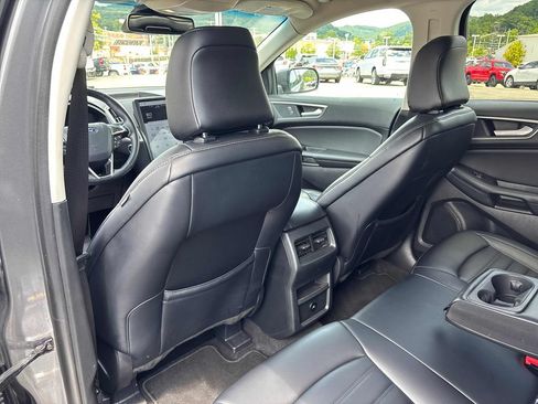 Used 2024 Ford Edge SEL AWD/4WD image 19