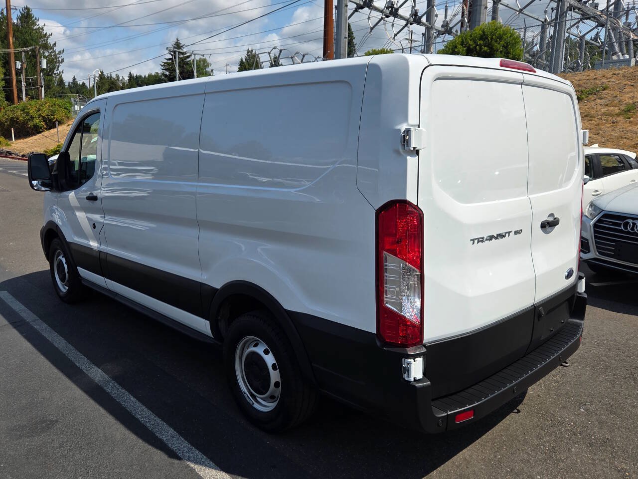 Used 2023 Ford Transit 150 Low Roof RWD image 5