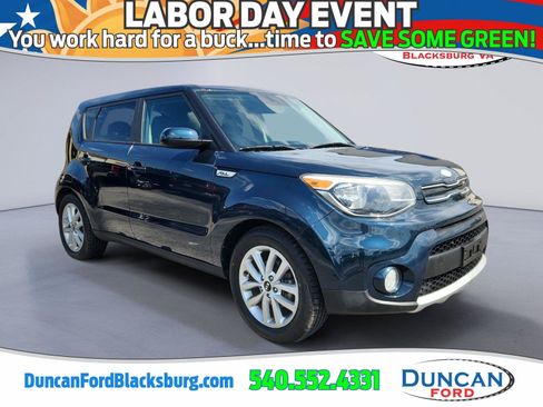 Used 2017 Kia Soul + FWD image 1