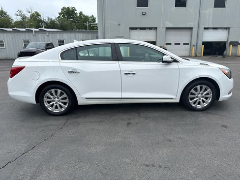 Used 2014 Buick LaCrosse FWD image 2