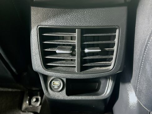 Used 2023 Kia Seltos S image 28