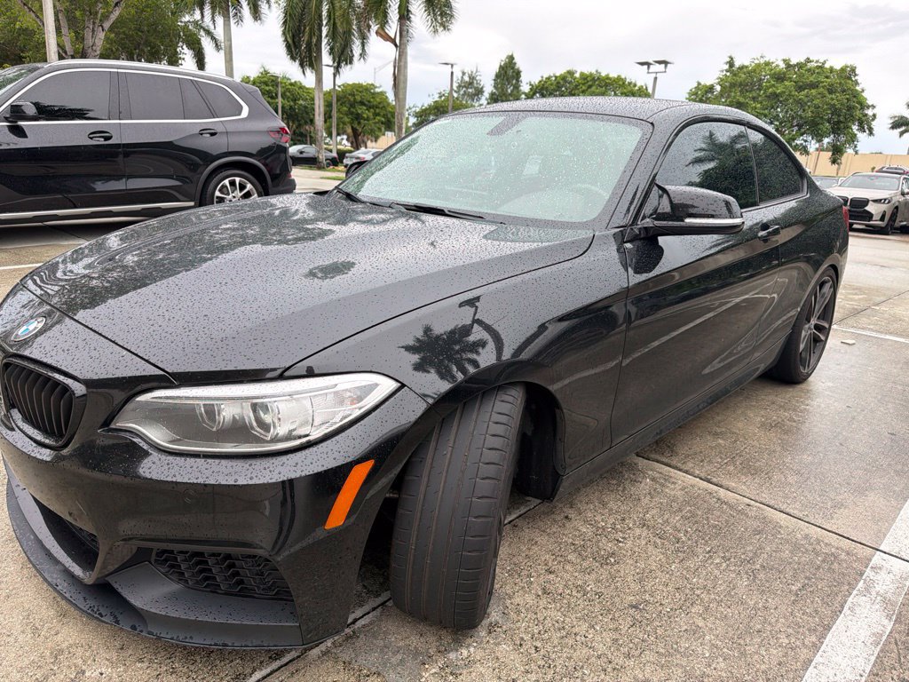 Used 2017 BMW M240i Coupe RWD image 3