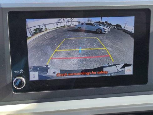 Used 2024 Toyota Tacoma TRD Off-Road image 21