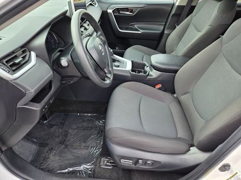 Certified 2025 Toyota RAV4 XLE image 10