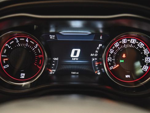 Used 2023 Dodge Challenger R/T Scat Pack image 13