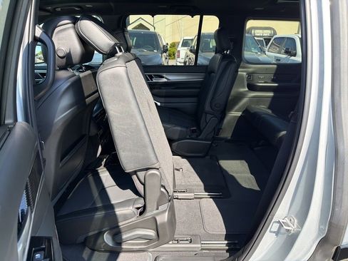 New 2026 Jeep Grand Wagoneer Limited AWD/4WD image 27
