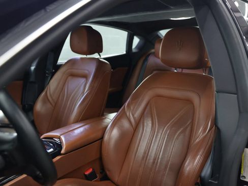 Used 2021 Maserati Quattroporte S RWD image 13