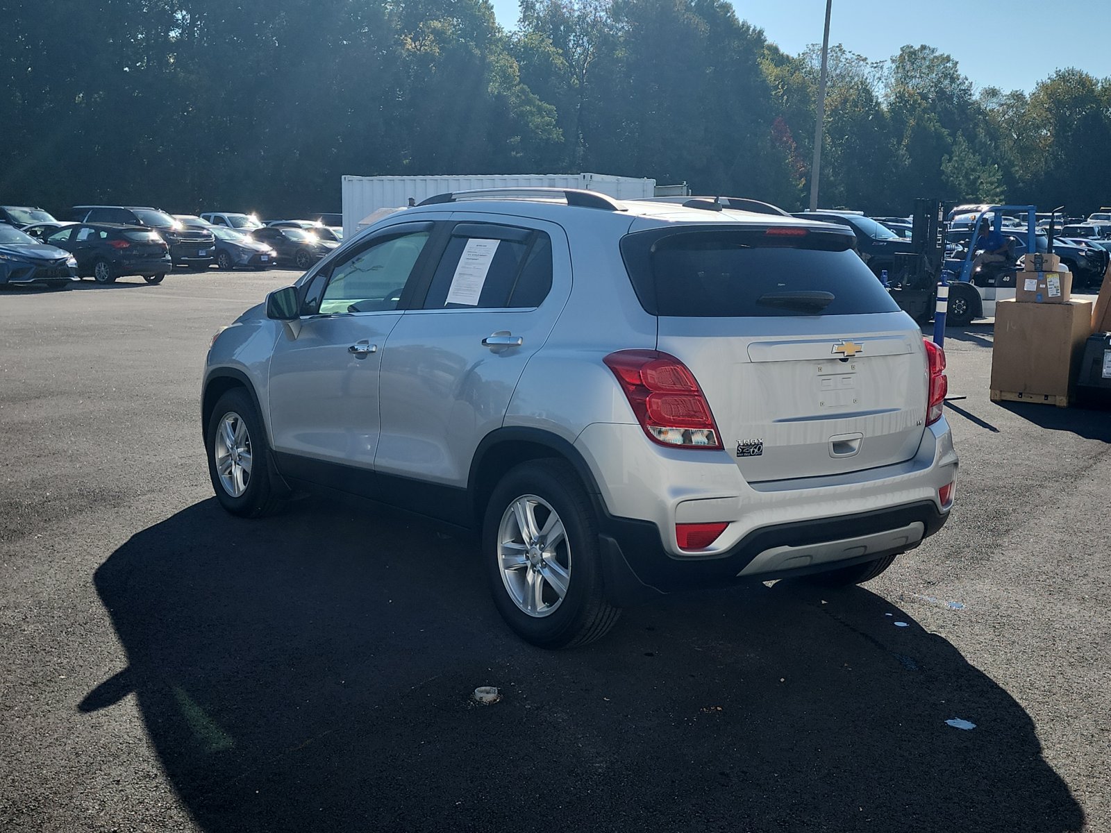 Used 2019 Chevrolet Trax LT w/ LT Convenience Package FWD image 3
