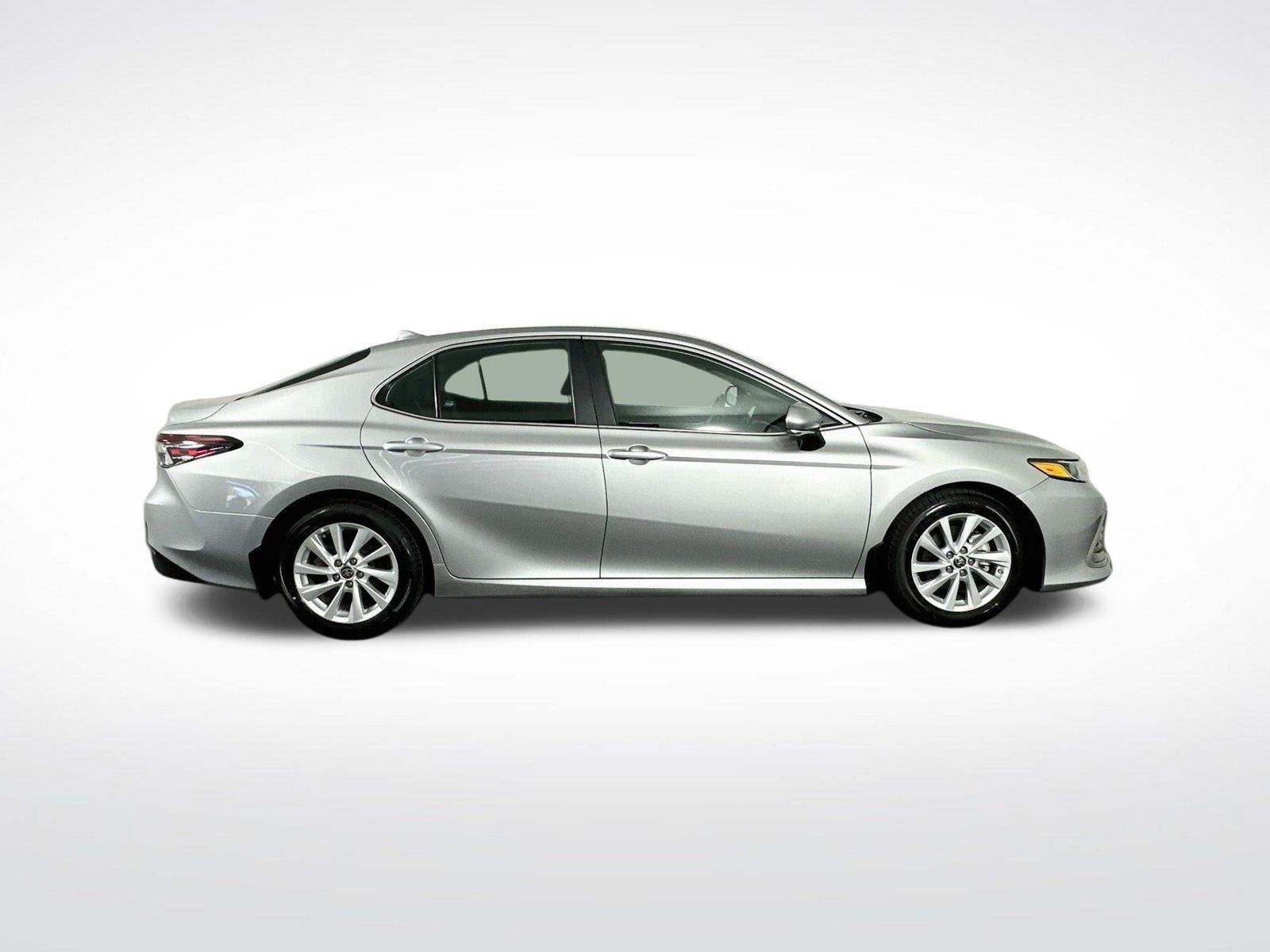 Used 2021 Toyota Camry LE w/ Convenience Package FWD image 9