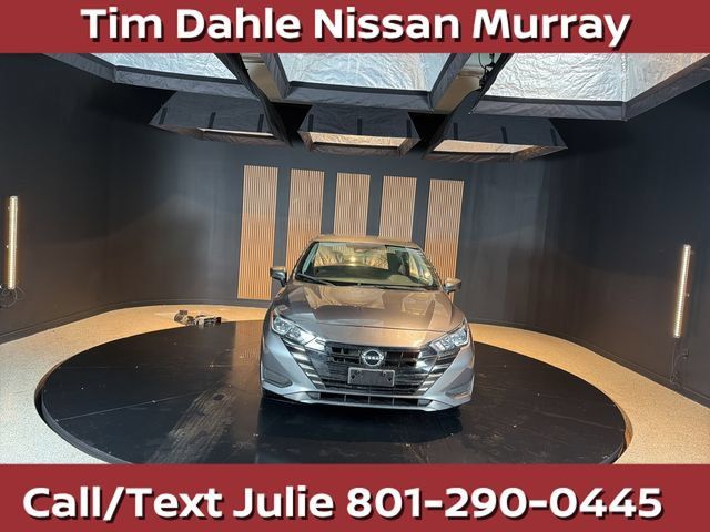 Used 2024 Nissan Versa SV FWD image 8