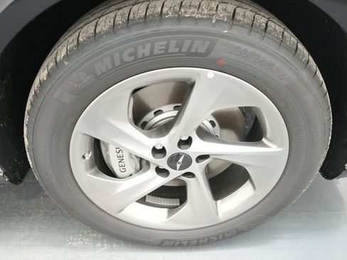New 2026 Genesis GV70 2.5T Advanced AWD/4WD image 11