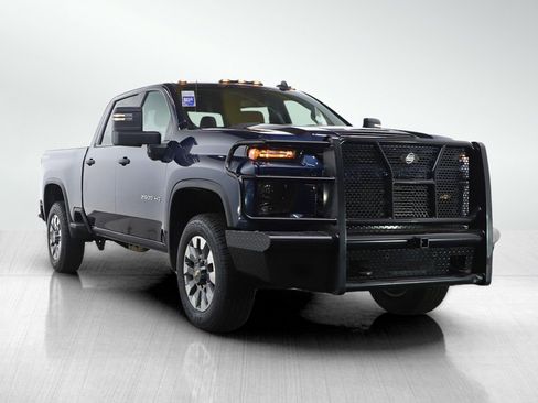 Used 2023 Chevrolet Silverado 2500 Custom w/ Custom Convenience Package AWD/4WD image 7