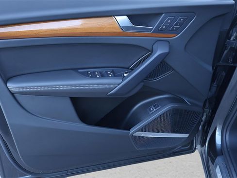 Used 2023 Audi Q5 2.0T Premium Plus w/ Premium Plus Package image 11