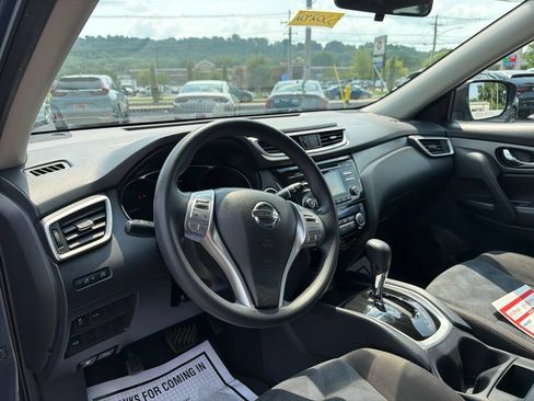 Used 2015 Nissan Rogue SV FWD image 17