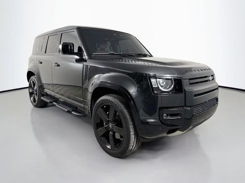 Certified 2024 Land Rover Defender 110 V8 AWD/4WD image 3