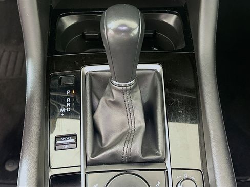 Used 2024 MAZDA MAZDA3 s FWD image 25