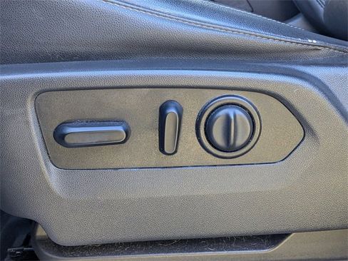 Used 2021 Chevrolet Silverado 1500 LT Trail Boss image 22