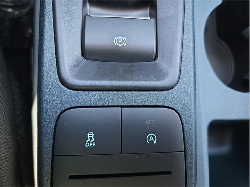 New 2026 Ford Maverick XL image 17