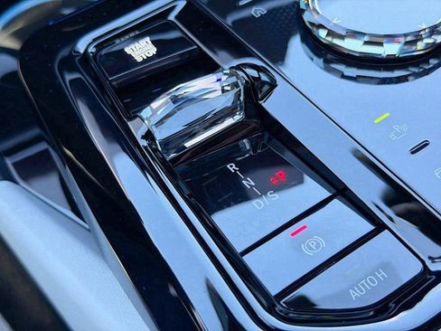 New 2026 BMW 550e xDrive w/ Executive Package AWD/4WD image 30