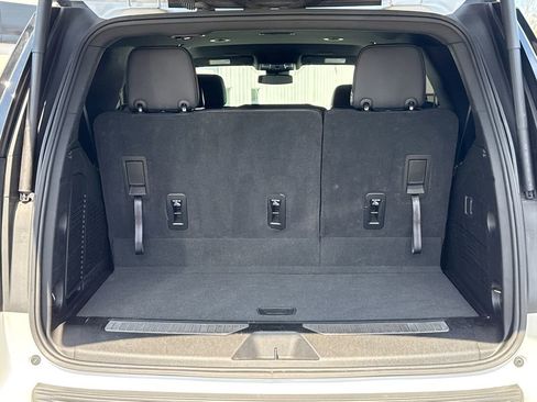 Used 2025 Chevrolet Tahoe Z71 image 16