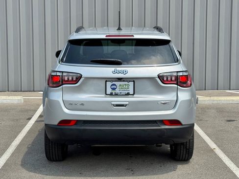 Used 2024 Jeep Compass Latitude AWD/4WD image 6