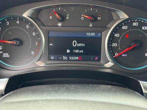 Used 2023 Chevrolet Traverse LT image 21