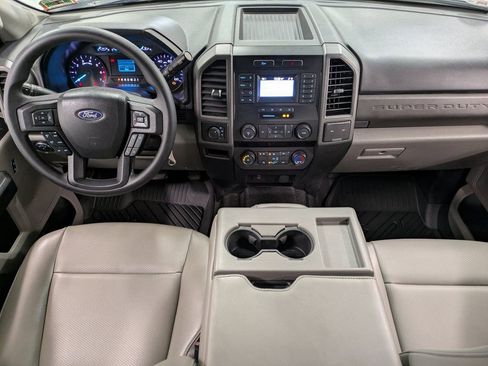 Used 2020 Ford F250 XL w/ STX Appearance Package image 23
